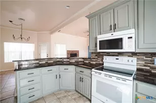 12818 Stonegate Trail, Belton, TX 76513 - Photo 10