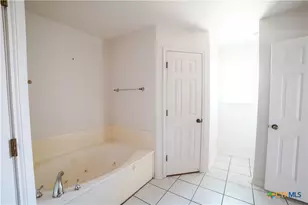 12818 Stonegate Trail, Belton, TX 76513 - Photo 16