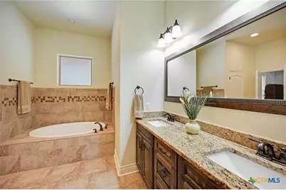 281 Kellog, Fischer, TX 78623 - Photo 14