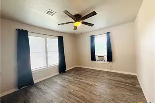 2402 Oak Dr, Gatesville, TX 76528 - Photo 16