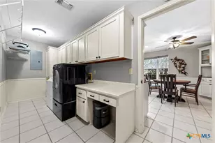 3401 Summit Cir, Belton, TX 76513 - Photo 8