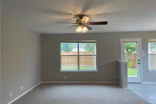 217 Roadrunner Ave, New Braunfels, TX 78130 - Photo 6