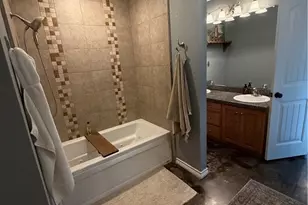 69 E Grouse Rd, Victoria, TX 77905 - Photo 18