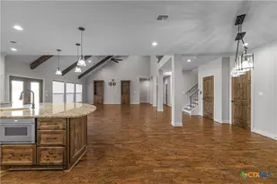 158 Sendera Loop, Victoria, TX 77904 - Photo 14