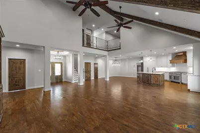 158 Sendera Loop, Victoria, TX 77904 - Photo 8