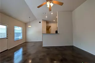 236 Anne Louise Dr, New Braunfels, TX 78130 - Photo 4