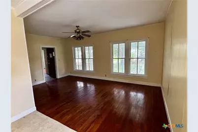402 Young Street, Edna, TX 77957 - Photo 4