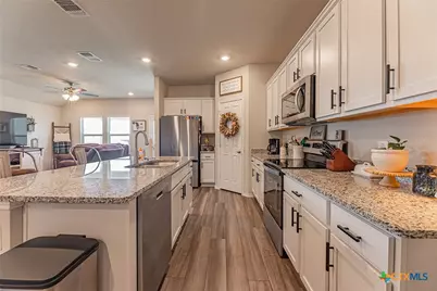 2306 Aylesbury Drive, Copperas Cove, TX 76522 - Photo 4