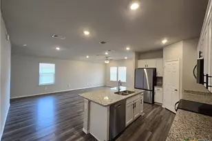 2306 Aylesbury Dr, Copperas Cove, TX 76522 - Photo 6