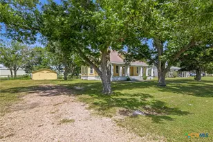 119 N West St, Yorktown, TX 78164 - Photo 24