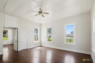 119 N West St, Yorktown, TX 78164 - Photo 14