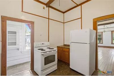 119 N West Street, Yorktown, TX 78164 - Photo 8