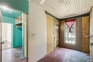 119 N West St, Yorktown, TX 78164 - Photo 12