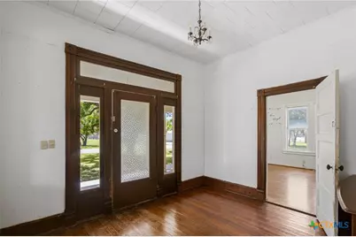 119 N West Street, Yorktown, TX 78164 - Photo 2