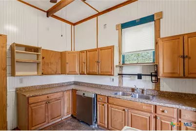 119 N West Street, Yorktown, TX 78164 - Photo 6