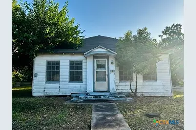 105 S Allen Street, Edna, TX 77957 - Photo 1