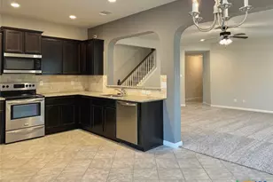 2249 Olive Hill Dr, New Braunfels, TX 78130 - Photo 4