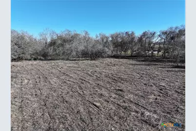 443 West 10th St., Yorktown, TX 78164 - Photo 10