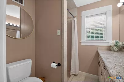 506 Young, Edna, TX 77957 - Photo 22