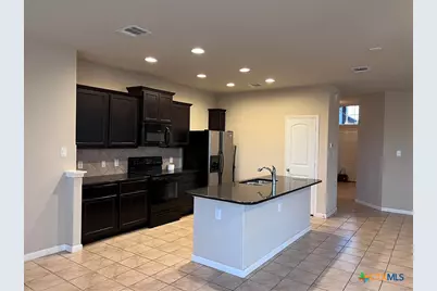 472 Copper Hill Drive, New Braunfels, TX 78130 - Photo 16