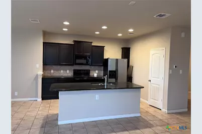 472 Copper Hill Drive, New Braunfels, TX 78130 - Photo 18