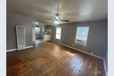 671 Roosevelt Street, New Braunfels, TX 78130 - Photo 4