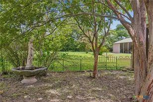 1024 Terminal Loop Rd, Mcqueeney, TX 78123 - Photo 32
