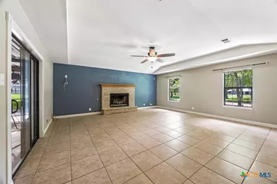 1024 Terminal Loop Road, Mcqueeney, TX 78123 - Photo 18