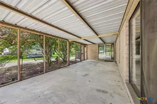 1024 Terminal Loop Rd, Mcqueeney, TX 78123 - Photo 30