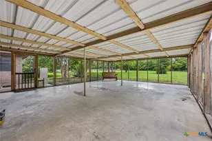 1024 Terminal Loop Rd, Mcqueeney, TX 78123 - Photo 28