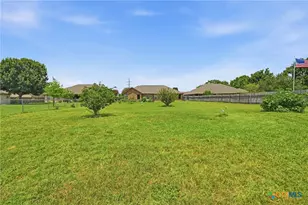 145 Castlewood Dr, Seguin, TX 78155 - Photo 30