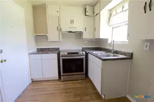 802 E Irvin Ave, Temple, TX 76501 - Photo 8