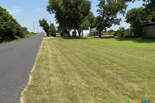 880 County Road 311 Rd, Jarrell, TX 76537 - Photo 1