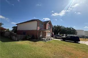 907 Tank St, Copperas Cove, TX 76522 - Photo 2