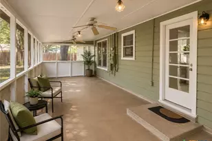 511 Milam St, Luling, TX 78648 - Photo 10