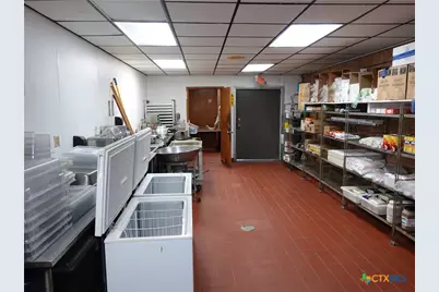 122 E 5th Street, Shiner, TX 77984 - Photo 32