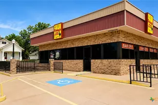 122 E 5th St, Shiner, TX 77984 - Photo 1
