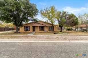 2010 Patricia St, Copperas Cove, TX 76522 - Photo 2