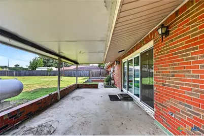 2210 N East Street, Belton, TX 76513 - Photo 28