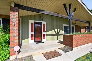 2210 N East St, Belton, TX 76513 - Photo 2