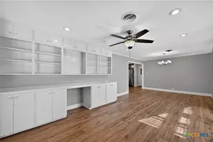 2210 N East St, Belton, TX 76513 - Photo 4