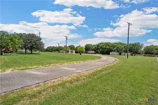 204 Christopher Dr, Eddy, TX 76524 - Photo 36