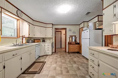 204 Christopher Drive, Eddy, TX 76524 - Photo 12