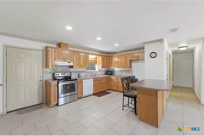 529 Guerra Lane, Gonzales, TX 78629 - Photo 6