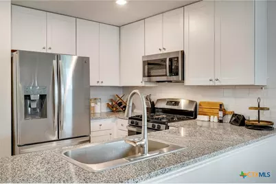 2907 Whinchat, New Braunfels, TX 78130 - Photo 8
