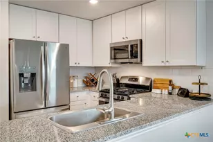 2907 Whinchat, New Braunfels, TX 78130 - Photo 8