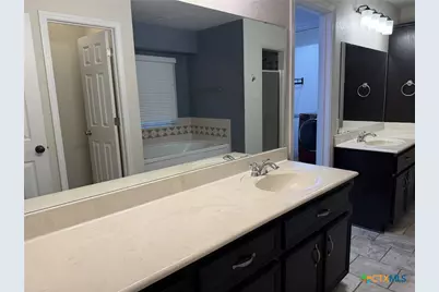 621 S Roy Reynolds Drive, Harker Heights, TX 76548 - Photo 24