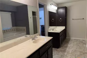 621 S Roy Reynolds Dr, Harker Heights, TX 76548 - Photo 20