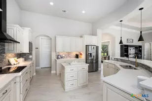 2326 Cascada Pkwy, Spring Branch, TX 78070 - Photo 12