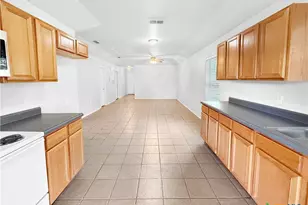 239 Rosalie Dr, New Braunfels, TX 78130 - Photo 6